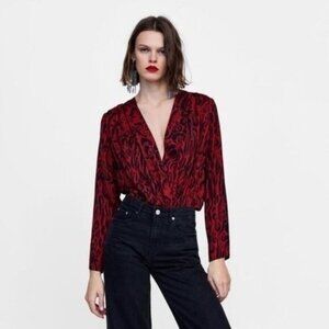 ZARA | Leopard Bodysuit Deep V-Neck Long Sleeve Red & Black Sz S